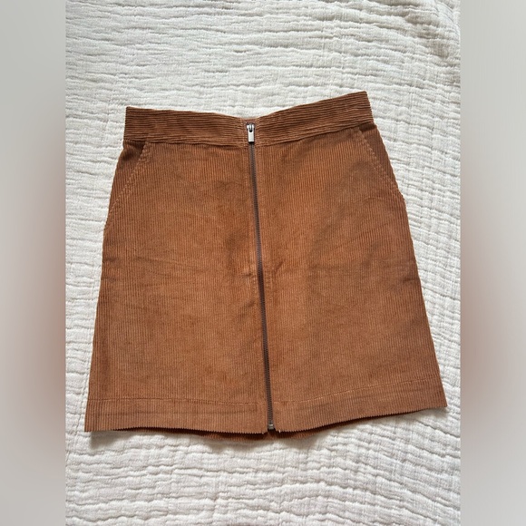 Corduroy skirt - Picture 1 of 2